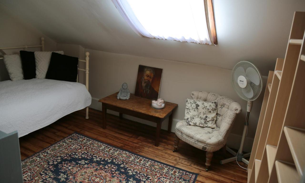 Bed and Breakfast Le Bonnet De Nuit Chalmoux Exterior foto