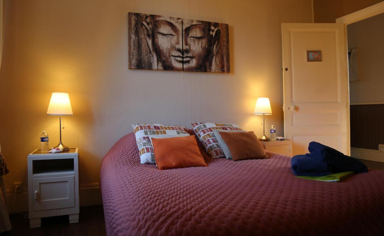 Bed and Breakfast Le Bonnet De Nuit Chalmoux Exterior foto